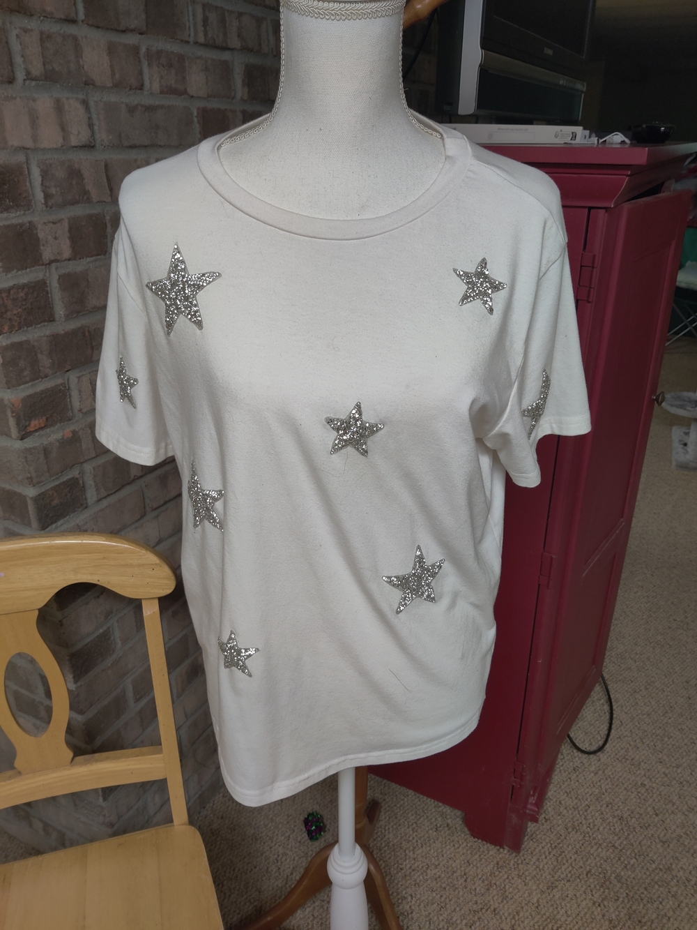 Women's Off White  Short-Sleeve Tee with Silver Star Embellishments, Medium